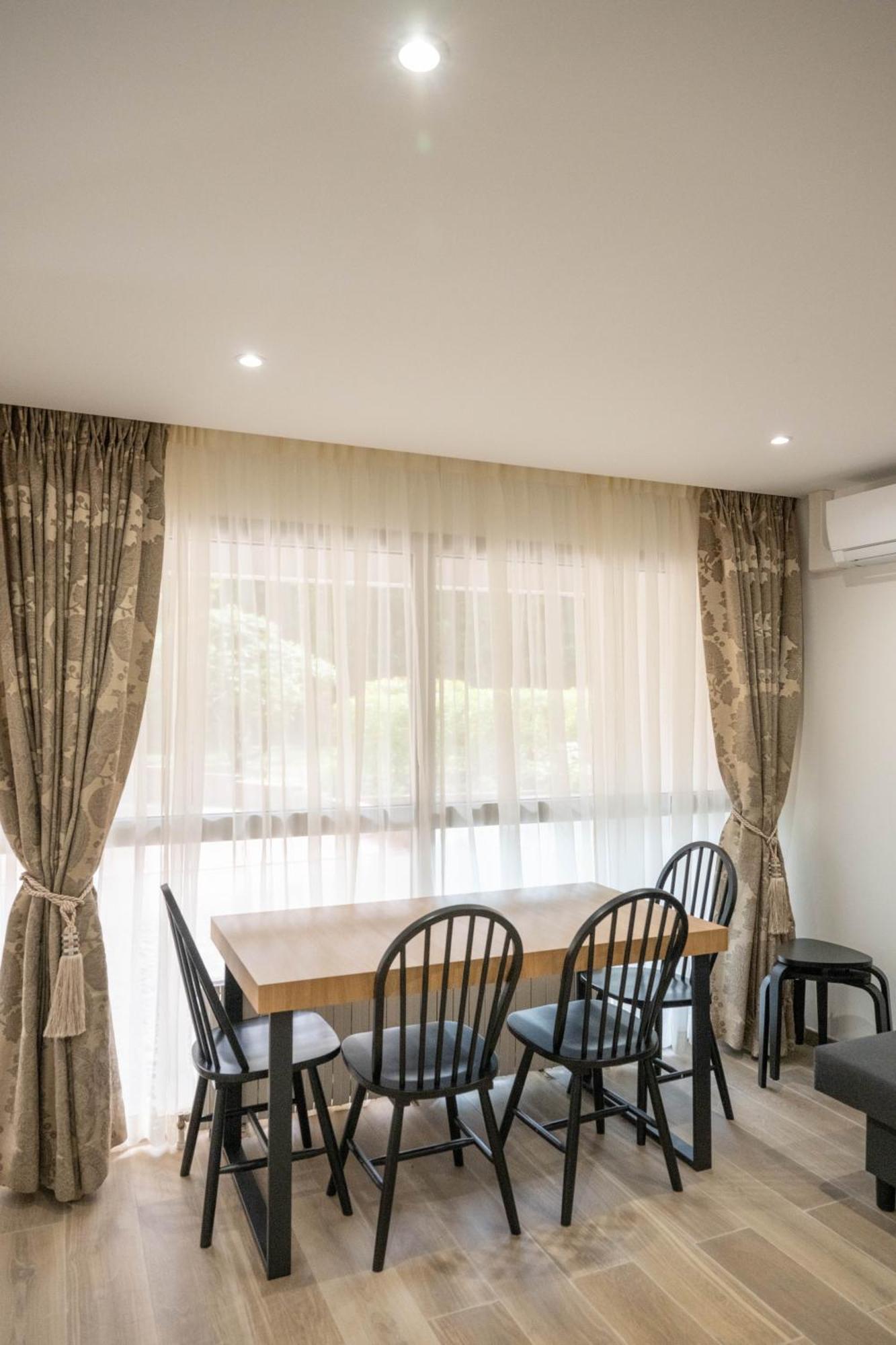 Climatise Porte Versailles Apartment